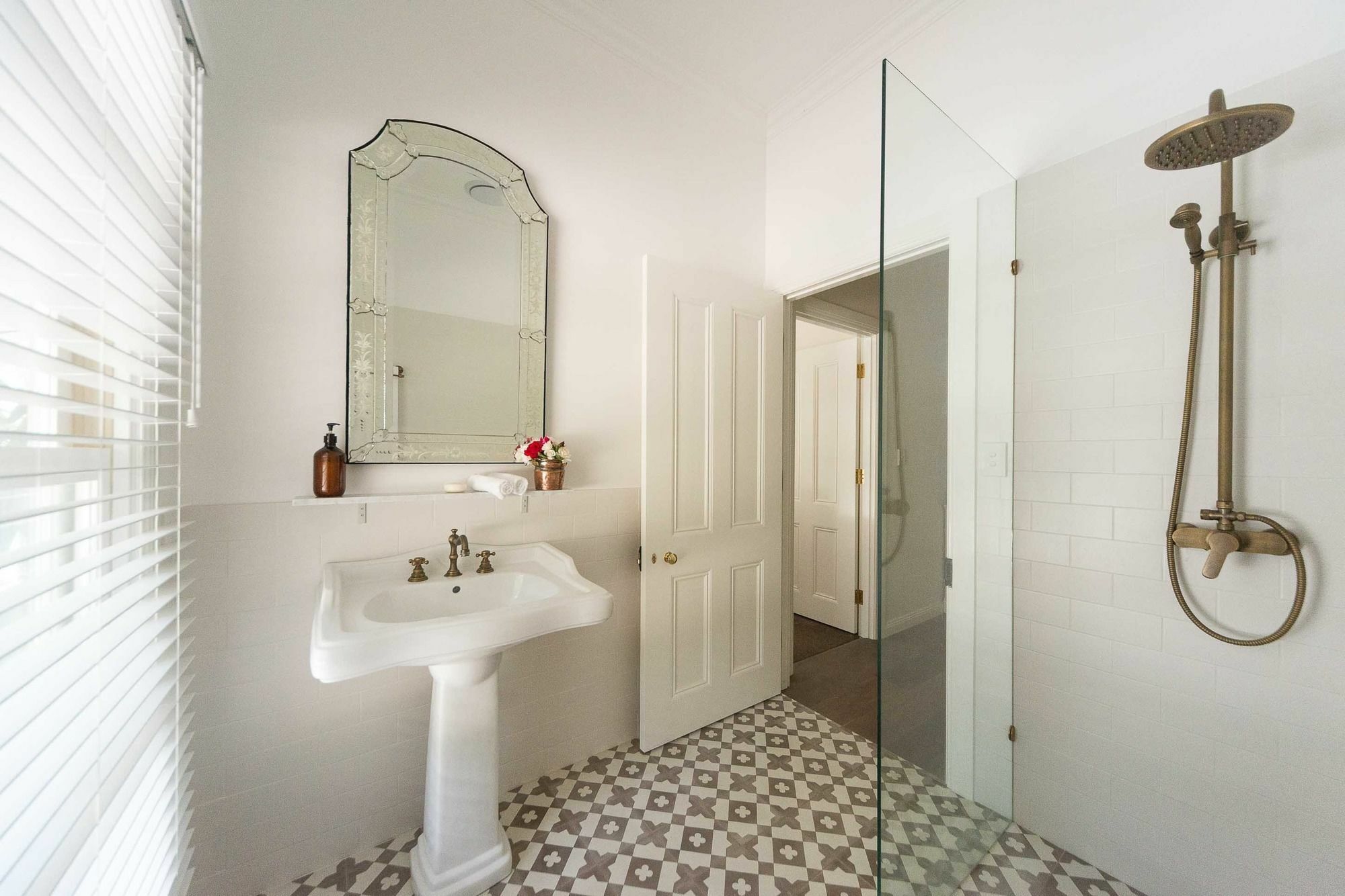 Abelia House Bed & Breakfast Byron Bay Exterior foto